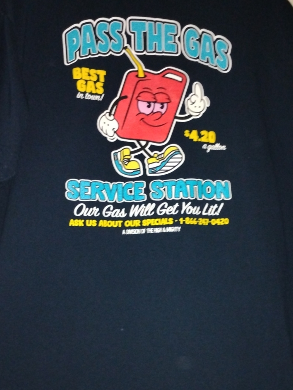 High&Mighty "Pass The Gas Service Station" Graphic Tee - Navy Blue